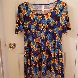 Lularoe perfect tee size xs